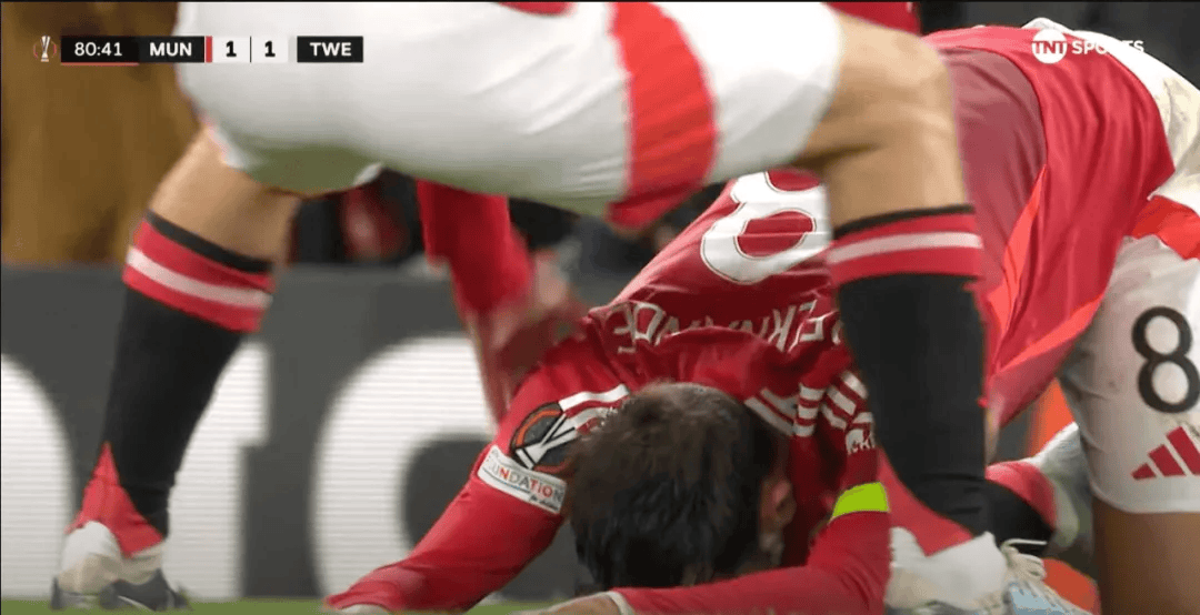 英超高潮,教练称战术调整奏效 英超高潮,教练称战术调整奏效